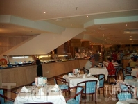 маленькая часть главного ресторана в отеле ;)
фото так же позаимствовано с сайта Туртесс :)