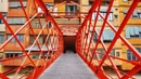 Красный железный мост