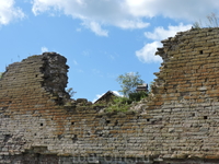Руины крепостных стен