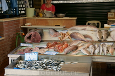 Рыбные ряды рынка в Керкире