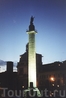 Бронзовые барельефы колонны на Вандомской площади отлиты из 1200 орудий, захваченных  в сражении при Аустерлице