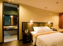 Baguio Burnham Suites Hotel