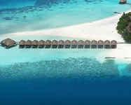 Constance Moofushi Resort