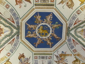 Потолок музея в Ватикане.