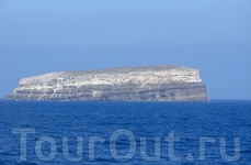 Этот островок около о.Санторини полностью (100%) из пемзы. Продается за 10 млн. евро.