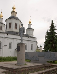 Великоустюгский памятник Семёну Дежневу