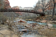 Пешеходный мост через Virgin river