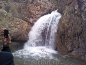 Медовые водопады; Жемчужный - высота 6м