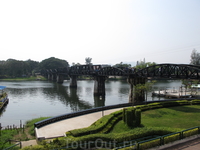 знаменитый мост через реку Квай