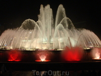 Представление фонтанов было сказочным, фотки не передают всей красочности, это надо видеть своими глазами =) Представление фонтанов было сказочным, фотки не передают всей красочности, это надо видеть своими глазами =)