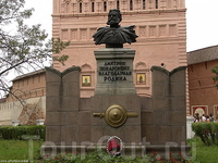 Памятник Пожарскому
