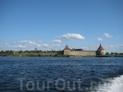 Крепость Орешек. Вид от поселка Морозово