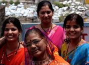 Индийская семья в Ришикеше