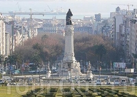 Площадь и памятник Помбала