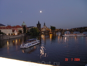 Вид на вечерний Карлов Мост