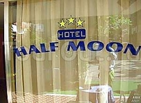 Hotel Half Moon