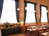 Cloister Inn