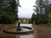 Велинград, так же, как и Сандански, – курортный, бальнеологический центр, в 2009 году был объявлен СПА-столицей Болгарии. Также, Велинград иногда называют ...