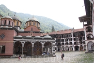 Рыльский монастырь. является памятником всемирного наследия ЮНЕСКО