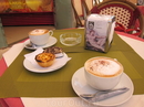 Кофе и пирожные,которые продают в кондитерских по всей Португалии
