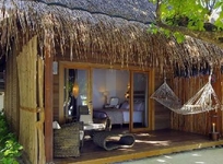 Constance Moofushi Resort