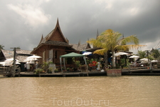 Floating market near Pattaya