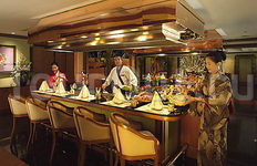 Chaophya Park Hotel