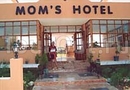 Фото Moms Hotel