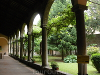 Равенна, Basilica di SantApollinare nuovo