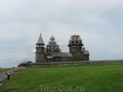 Весь комплекс Кижского погоста. Снято от дома Ошевнева.