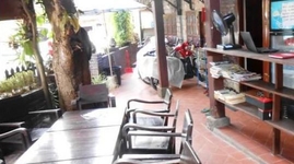 Meunna Backpackers