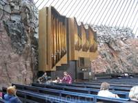 церковь в скале