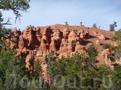 Red Canyon (находится на подъезде к Bryce canyon) – он красив цветом, ярко! 