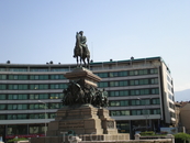 София, главная площадь Болгарии —— памятник Александру II —— «Царя-Освободителя», как его называют болгары.
Этот памятник считается одной из лучших работ ...