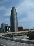 Башня Агбар встречает-проважает всех в Барселоне