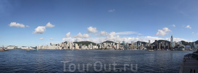 Дневная панорама Гонконга с видом на Central....