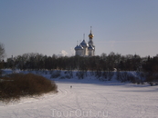Вид на Вологодский кремль с набережной