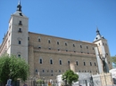 Дворец Алькасар — визитная карточка города. Его неоднократно перестраивали. Последние изменения были внесены Карлом V, в 1535 году, который посчитал, что ...