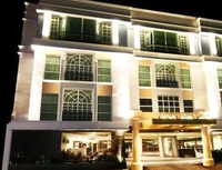 Фото отеля Crown Regency Hotel Makati