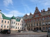Площадь в исторической части города