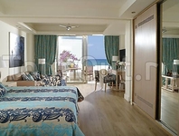 Knossos Beach Hotel & Bungalows
