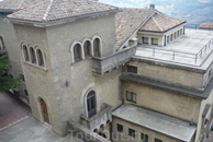 Здания Сан-Марино  сплошь из камня.