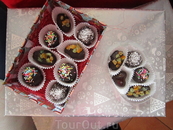 А вот конфетки, которые девчонки сами сделали для мамочек-путешественниц... Мастер- класс "конфеты ручной работы"