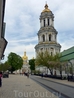 Примерно в 1720 году  строится Великая  Лаврская Колокольня высотой 96.5 метров, которая вплоть до середины 20 века была самым высоким строением в Киеве ...