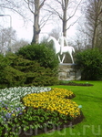 статуя мужчина на лошади:)