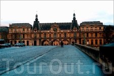 Le Louvre