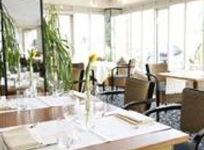 Carlton Oasis Hotel