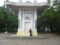 фонтан - подарок Айвазовского жителям Феодосии