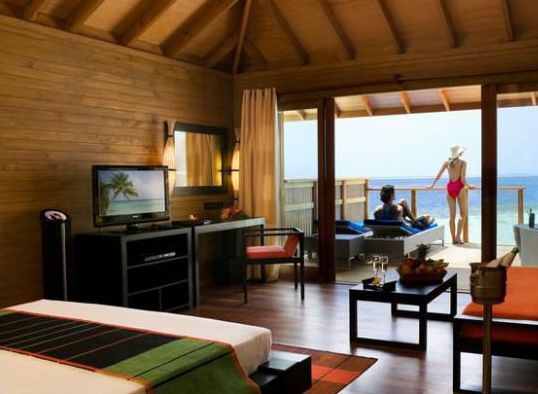 Vilamendhoo Island Resort & Spa