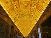 Потолок в ватиканском музее.